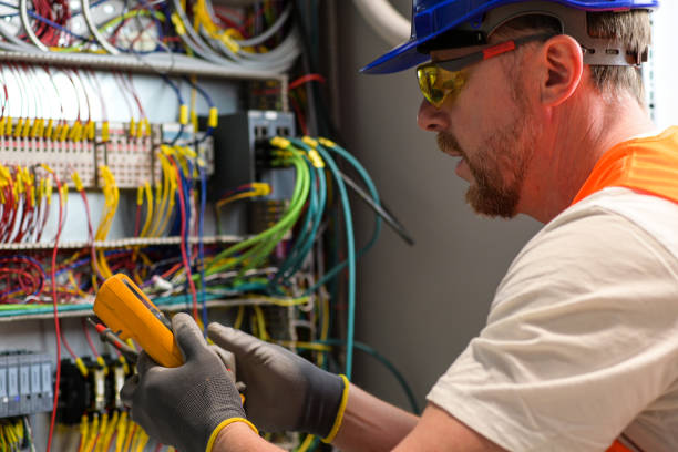 Best Electrical Contractors for Businesses  in Vadnais Heights, MN